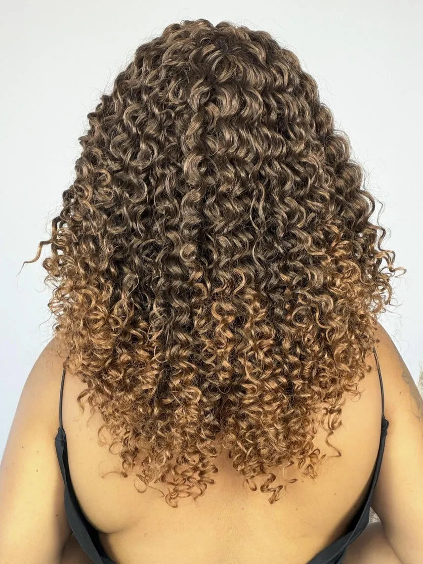 Lace Front Tela HD Valeria Castanho T2/30 Cacheada - Repartição Livre 13x4