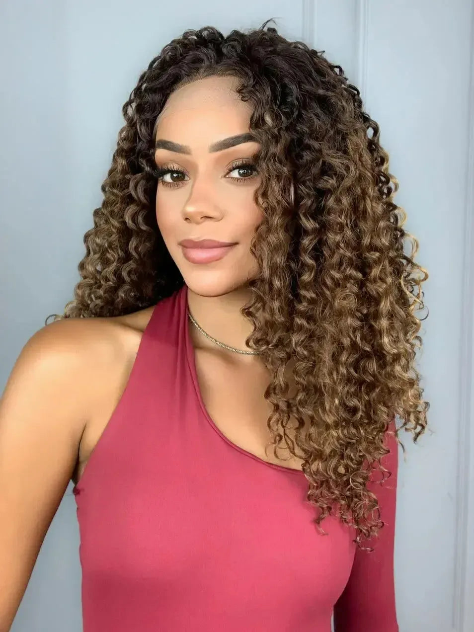Lace Front Tela HD Valeria Castanho com Luzes 33/22 Cacheada - Repartição Livre 13x4