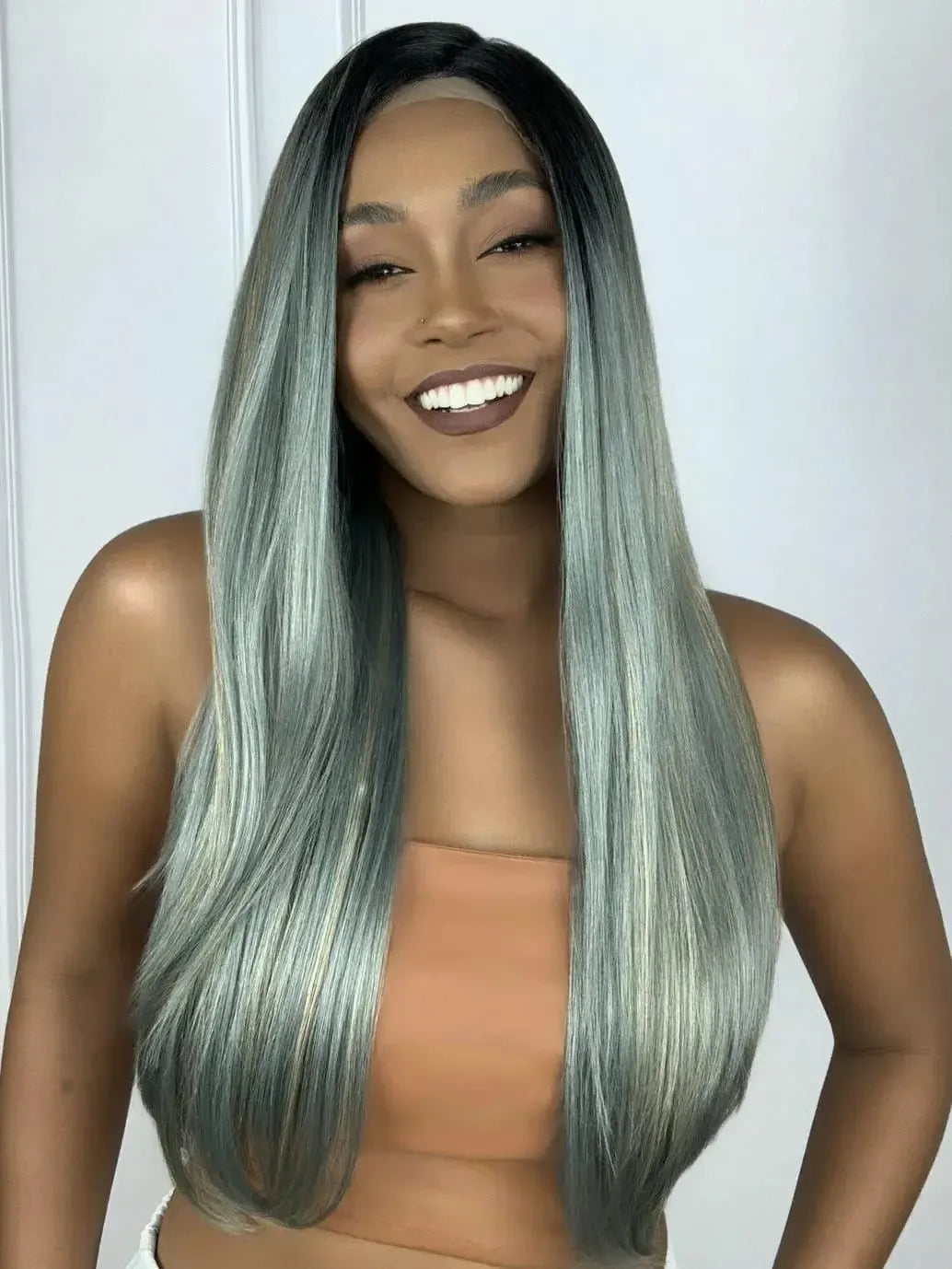 Lace Front Topee Cinza com Mechas 70cm