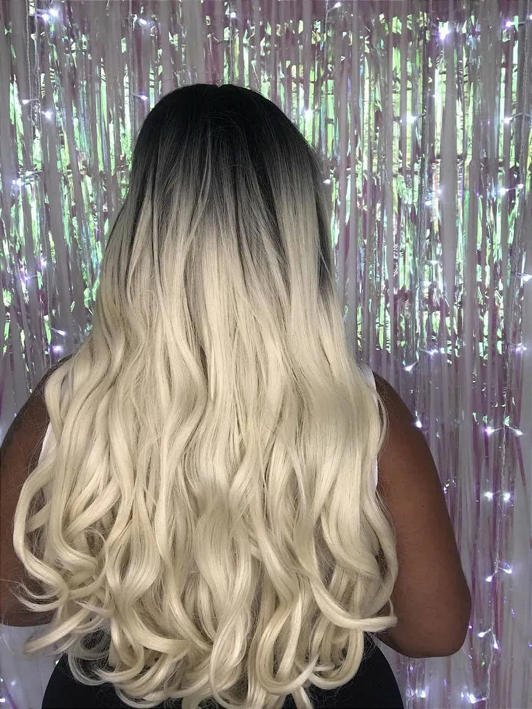 Lace Front Verix Loira com Raiz Preta Ondulada 70cm