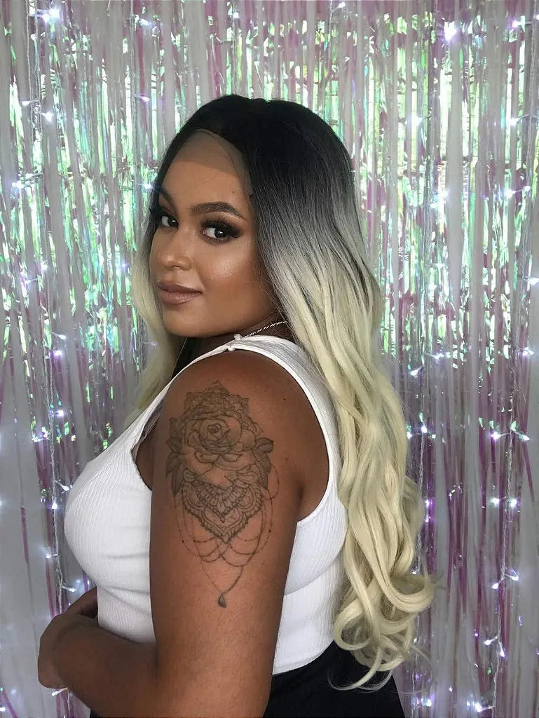 Lace Front Verix Loira com Raiz Preta Ondulada 70cm