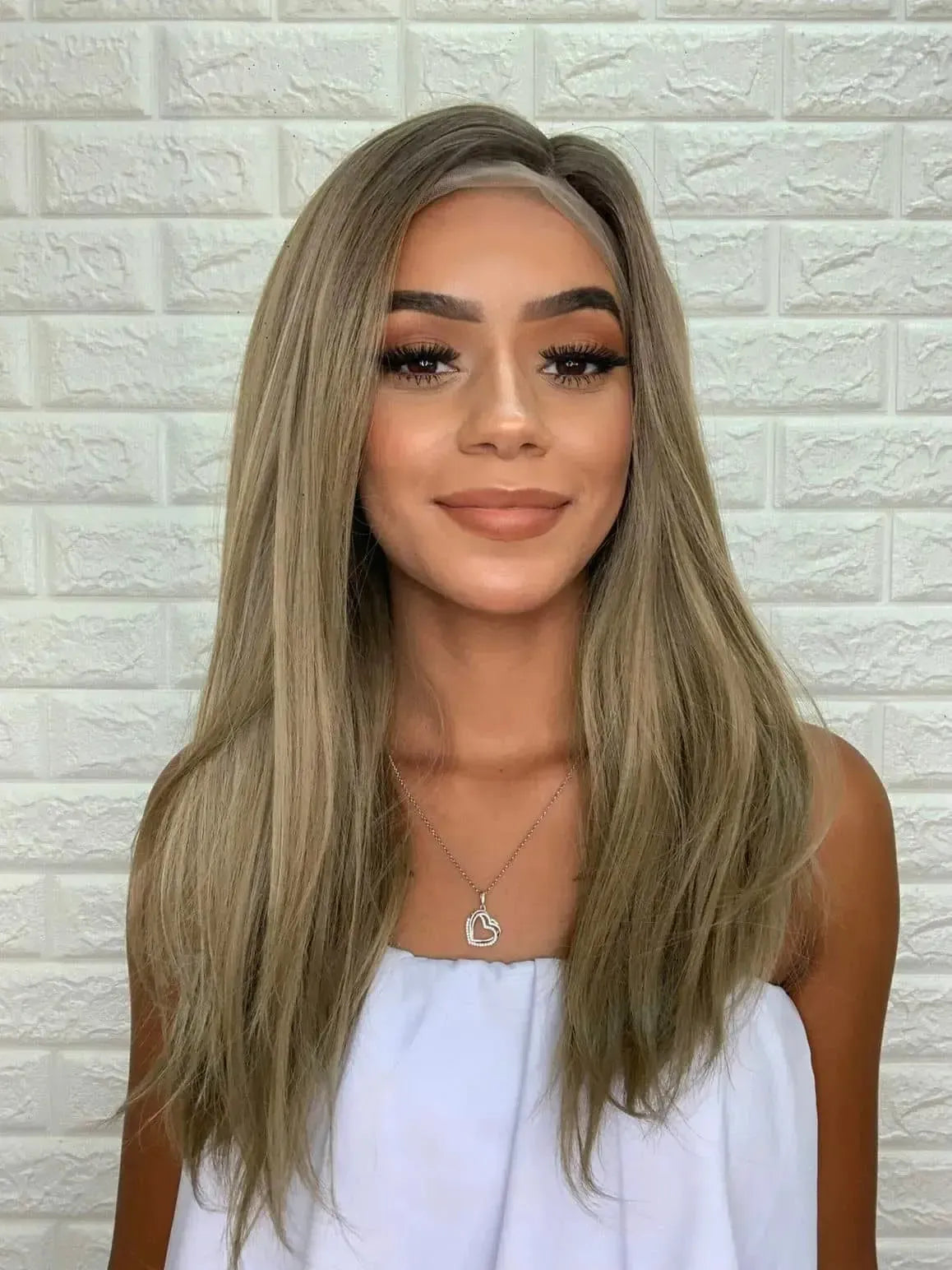 Lace Front Yaeko Loira