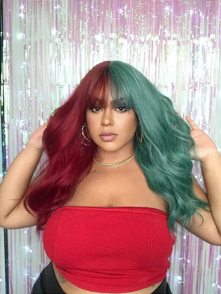 Peruca Clairo Ondulada Verde e Vermelha com Franja 60 cm