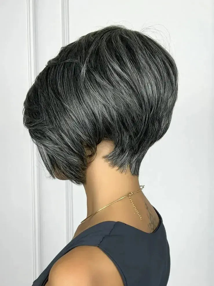 Peruca Wig Erika Grisalha Curta