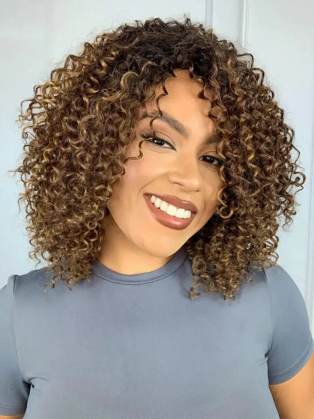 Wig Nimiane Castanho Luzes Cacheada