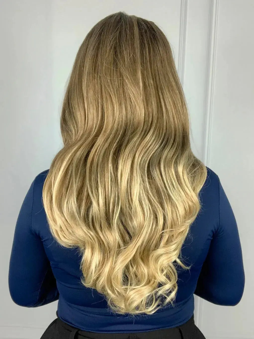 Wig Xavia Loiro Ondulada Franja
